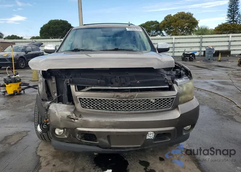 2011 Chevrolet Suburban C1500 Lt z USA, uszkodzony, nr VIN 1GNSCJE02BR265846